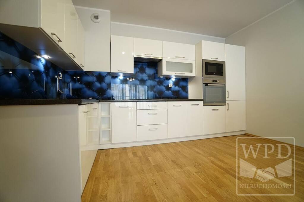 Big Apartment - Old Town - 3 Rooms - Private Parking Wrocław Eksteriør bilde